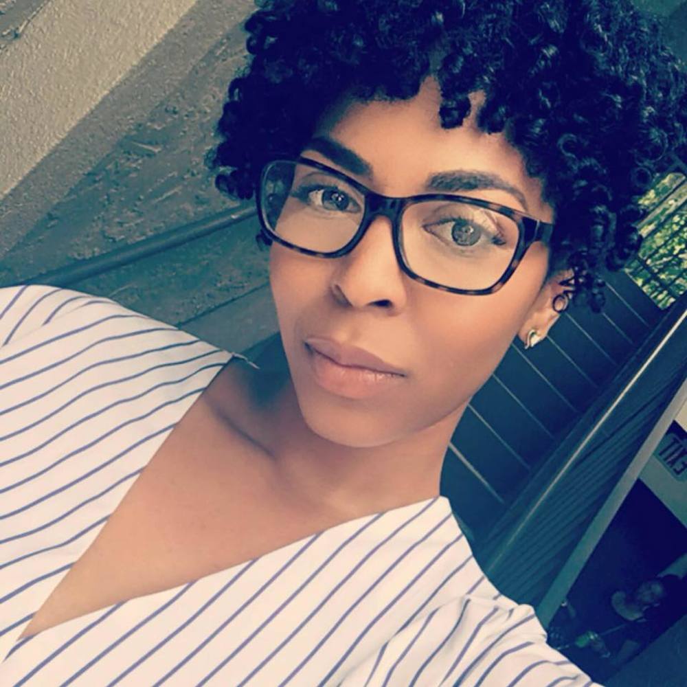Meet your Posher, Alexis